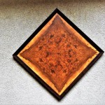 Nussbaumholz Kreuzschnitt­